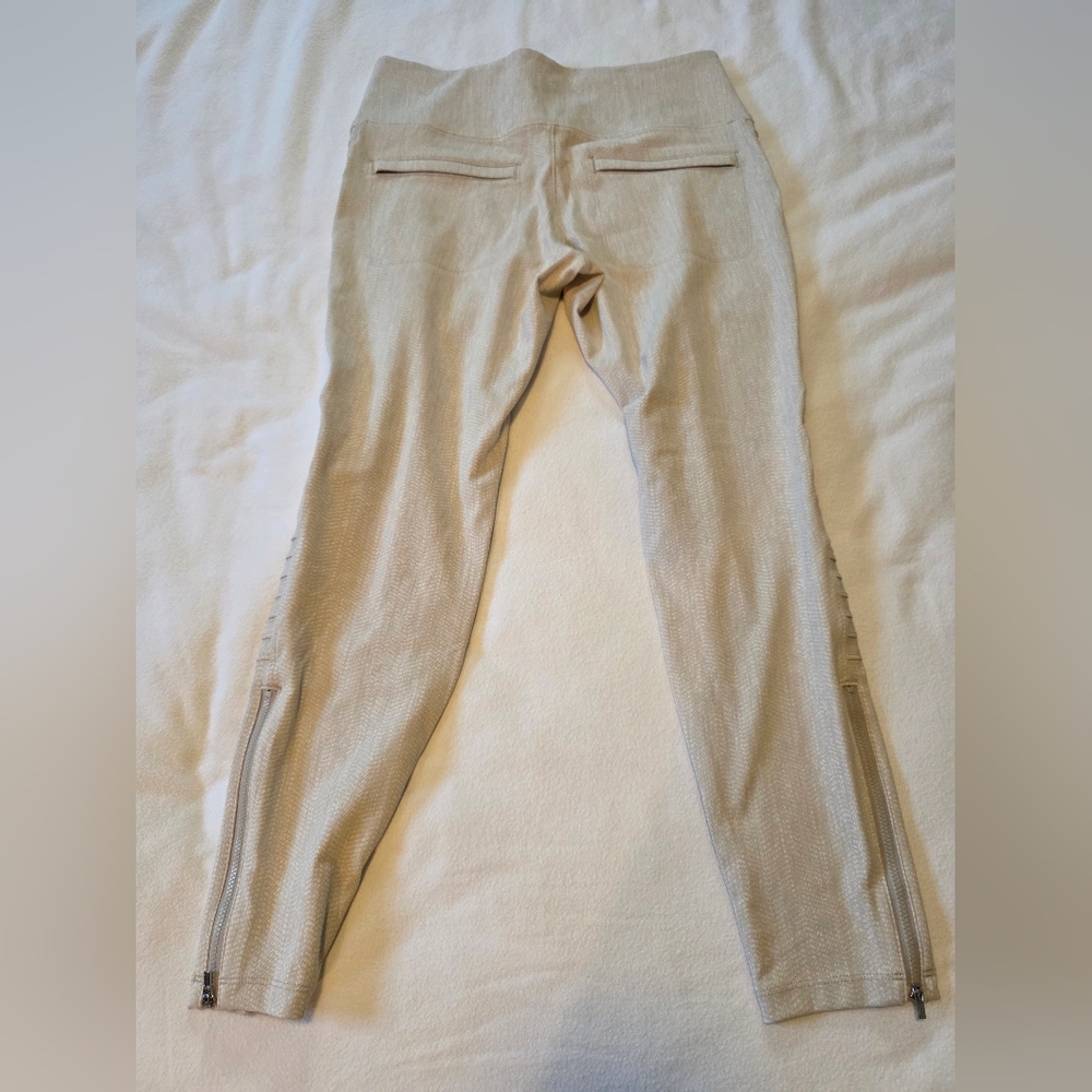 2 PAIRS ATHLETA LEGGINGS - Picture 12 of 13